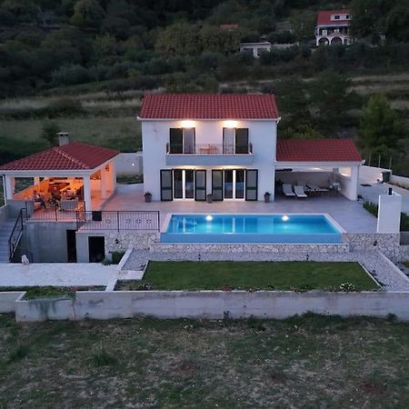 Villa Secluded House - Guaranteed Privacy - Heated Pool Klis Exterior foto