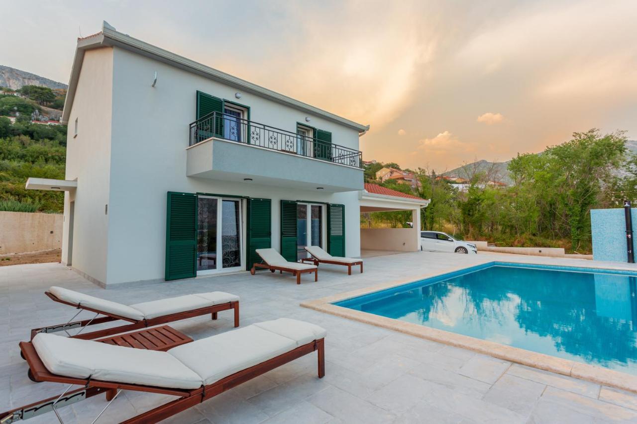 Villa Secluded House - Guaranteed Privacy - Heated Pool Klis Exterior foto